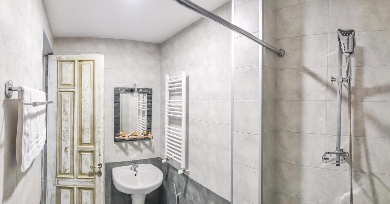 Westay Hotel Tiflis Exterior foto